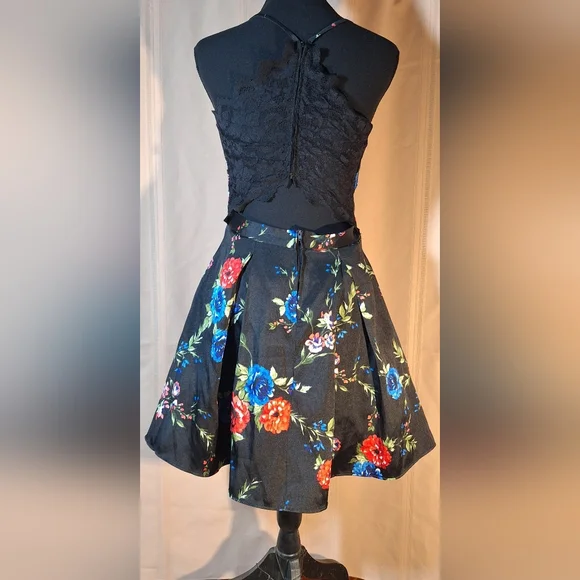 B. SMART Black Dress with Colorful Floral Design - Picture 4 of 8